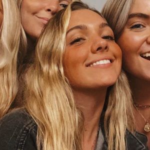 Meet your Posher, Chloe